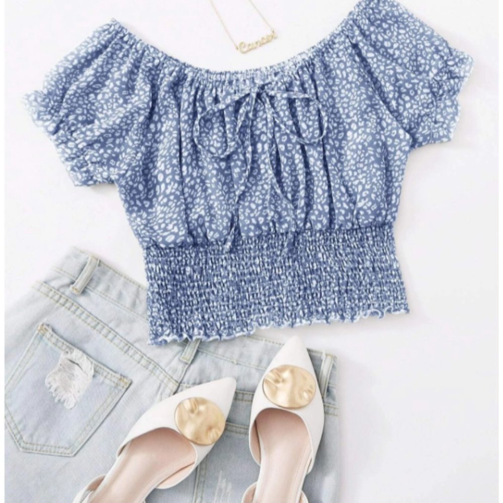 ROMWE - Over Print Tie Front Shirred Crop Top